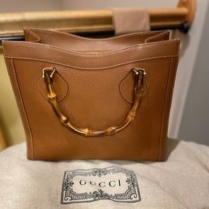 💥SOLD💥😍💯 Authentic Vintage Gucci Bamboo Handbag 😍